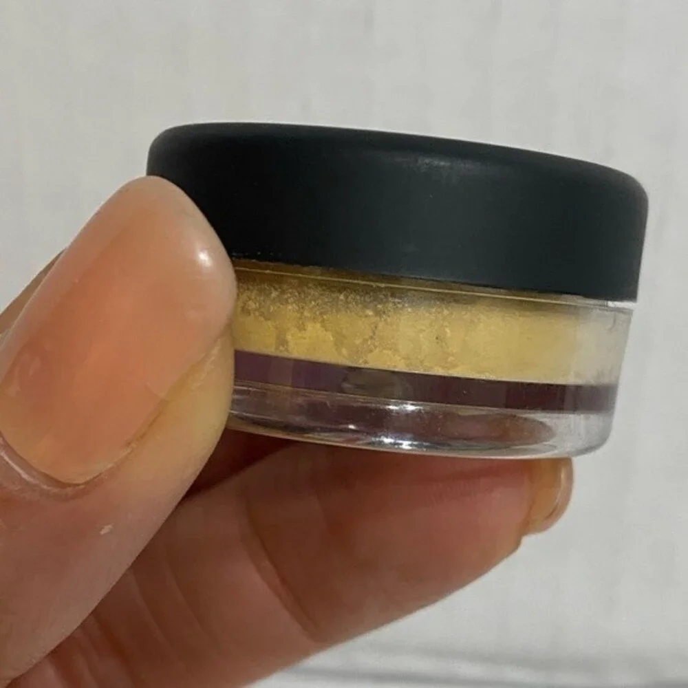 Bare Minerals Eyeshadow, Alley Cat